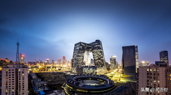 俄羅斯退役軍醫為北京冬奧會獻曲《北京》