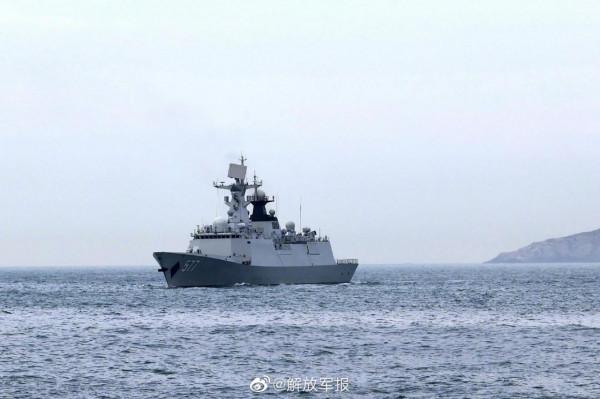 蹈海踏浪！直擊東部戰區海軍某驅逐艦支隊海上訓練