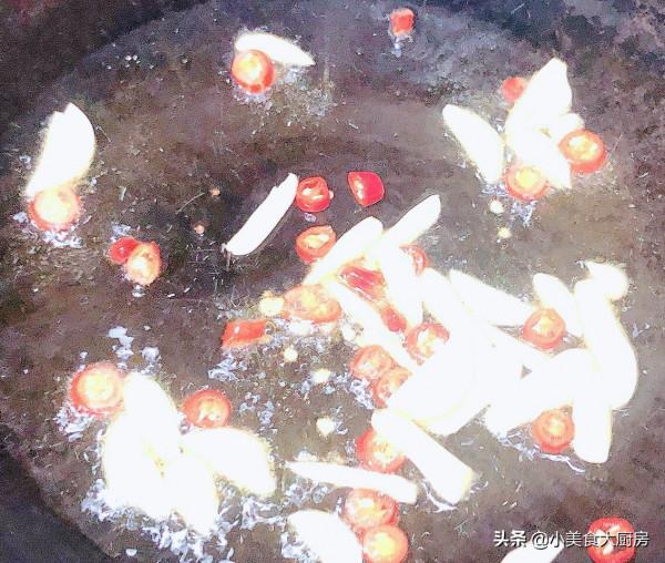 這菜是減肥者的最愛,簡單炒一炒,營養又實惠,好吃不長肉 這菜是減肥者的最愛,簡單炒一炒,營養又實惠,好吃不長肉