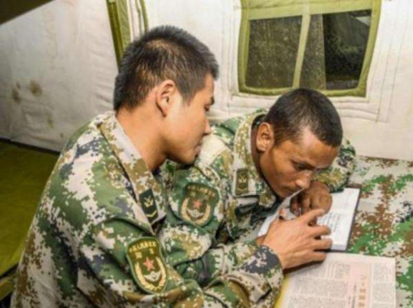 流浪200年,2003年達曼人終於加入中國國籍,如今家家懸掛五星紅旗 流浪200年,2003年達曼人終於加入中國國籍,如今家家懸掛五星紅旗