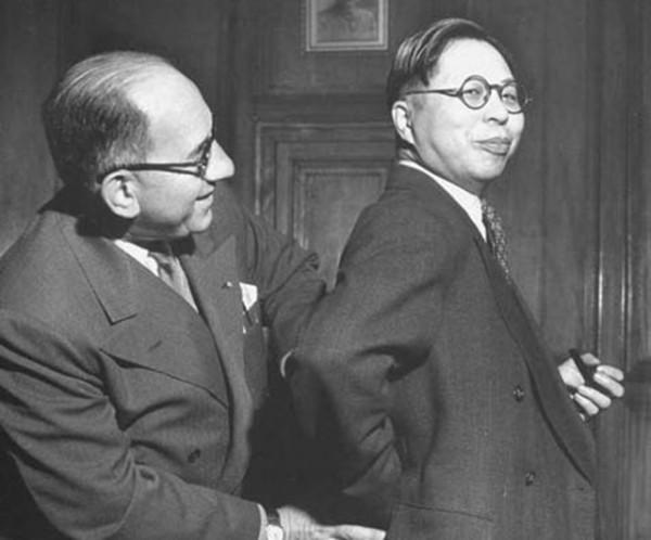 1952年，吳國楨參加蔣介石壽宴，返程發現車子被蔣做手腳