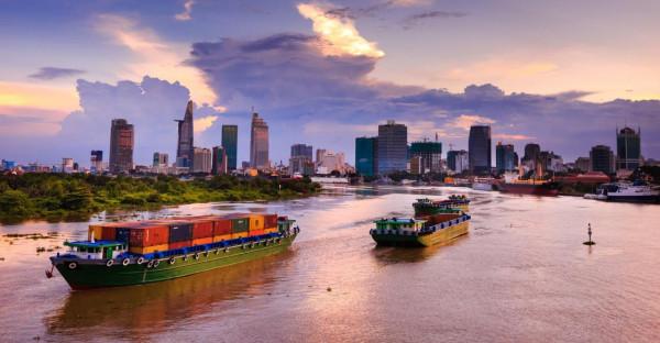 船行到哪就釣到哪——腳踏赤道釣紅魚