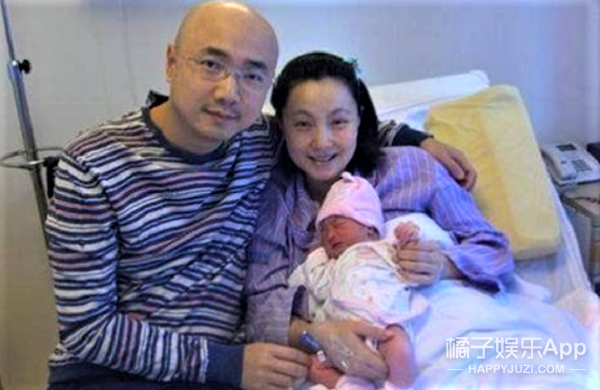 還記得徐崢陶虹的女兒徐小寶嗎？13歲的她越來越漂亮了