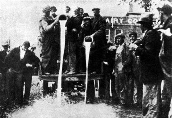 “社會主義”能否救美國? “社會主義”能否救美國?