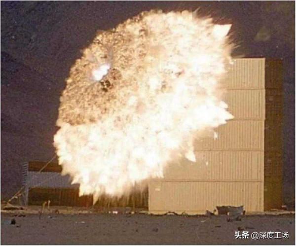 就差一個開戰藉口！俄軍溫壓彈火箭炮上前線：1000米之內寸草不生