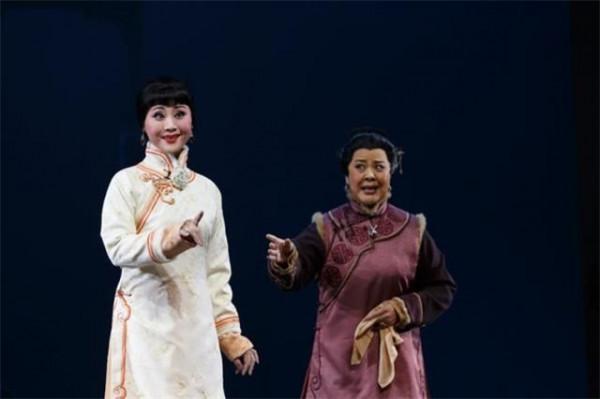 一代名伶劉喜奎:遭數位軍閥爭搶囚禁,晚年受周總理邀請任教學校 一代名伶劉喜奎:遭數位軍閥爭搶囚禁,晚年受周總理邀請任教學校