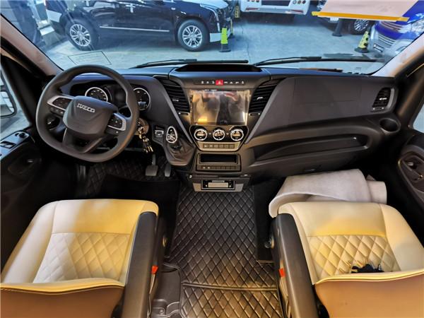 2021款鉑馳帕亞尼進口依維柯房車，4.5T底盤義大利原裝進口