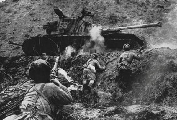 1953年軍長登報尋人,河南一清潔工身份確認,被毛主席請去中南海 1953年軍長登報尋人,河南一清潔工身份確認,被毛主席請去中南海