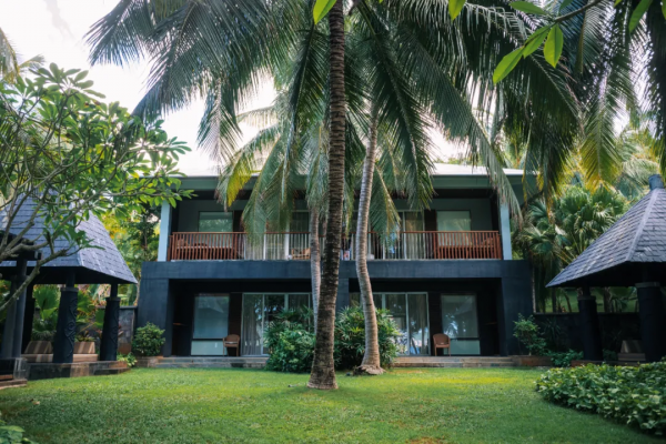 依山傍海獨享一灣,這家扇子酒店讓我錯覺是又回到了東南亞 依山傍海獨享一灣,這家扇子酒店讓我錯覺是又回到了東南亞