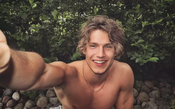 健身男模特本傑明·阿爾佈雷德釋出健身書籍,跟大家分享他的心得 健身男模特本傑明·阿爾佈雷德釋出健身書籍,跟大家分享他的心得