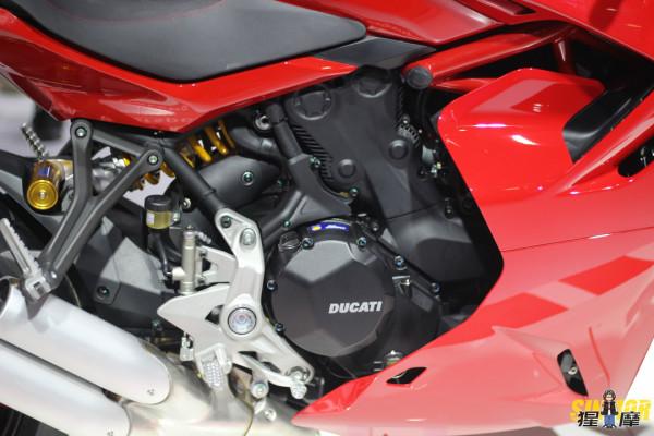 杜卡迪SuperSport 950S現身重慶摩博會 國內售價正式公佈15.8w起 杜卡迪SuperSport 950S現身重慶摩博會 國內售價正式公佈15.8w起