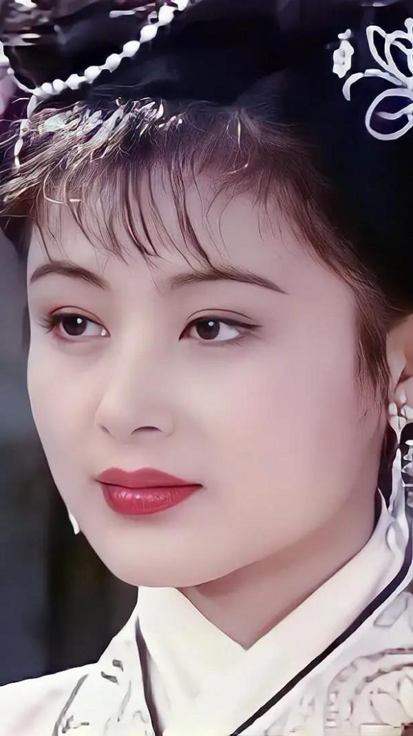 年輕的陳紅太美，古裝驚為天人，看看她到底有多美？