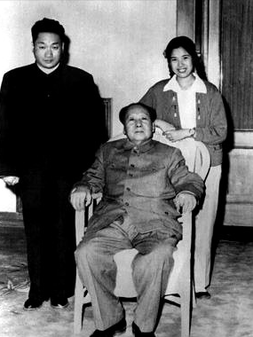 1946年毛主席見到毛岸英，問：你的媽媽犧牲前說了什麼？