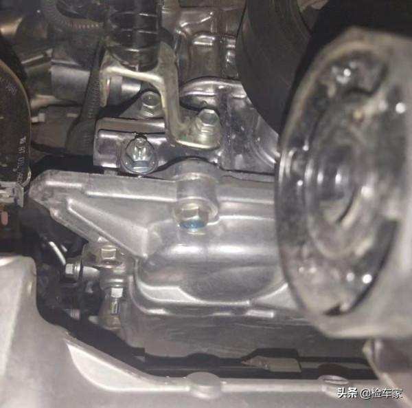 70多萬買臺雷克薩斯LS，車商：有這種好事兒我還想著你？