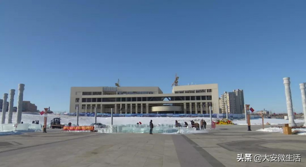 大型冰雕景觀落戶大安嫩江灣 大型冰雕景觀落戶大安嫩江灣