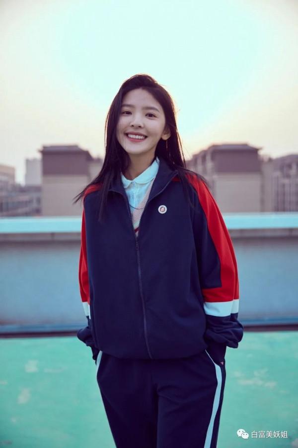 又有甜妹被思聰盯上?網紅們搶著碰瓷,得美成啥樣啊… 又有甜妹被思聰盯上?網紅們搶著碰瓷,得美成啥樣啊…