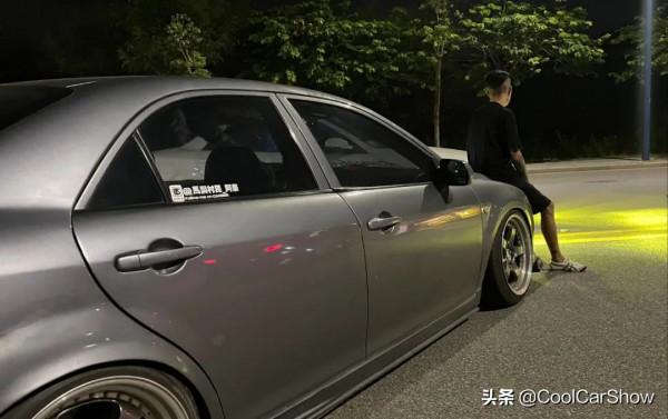 東瀛寶馬化身‘灰色戰神’,玩老車是什麼體驗? 東瀛寶馬化身‘灰色戰神’,玩老車是什麼體驗?