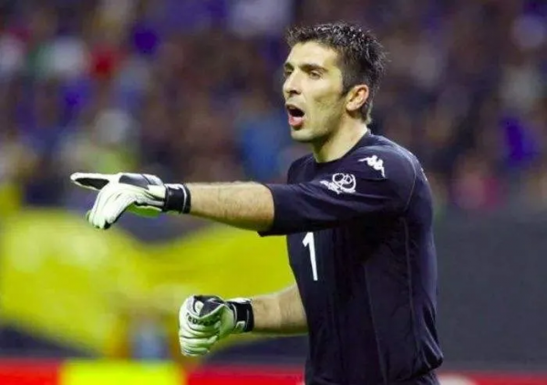 足壇常青樹！參加過02年世界盃，如今仍活躍在賽場上的球員有哪些