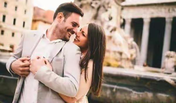 60歲阿姨：跟女兒一起生活，過得比保姆還辛苦，阿姨：城裡不習慣