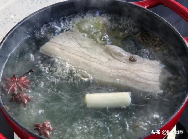 年夜飯,廣東人必吃這道菜!皮脆肉嫩營養高,上桌人人都誇好 年夜飯,廣東人必吃這道菜!皮脆肉嫩營養高,上桌人人都誇好