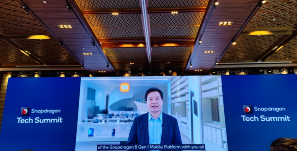 聯想預熱了個寂寞，雷軍給高通站臺，小米12資訊首現