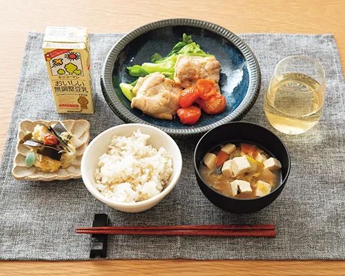 日本90歲女教練，每天只睡4小時，目標是活到100歲