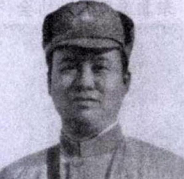 25000多人的部隊，裝備輕機槍500多挺，這是什麼水平？