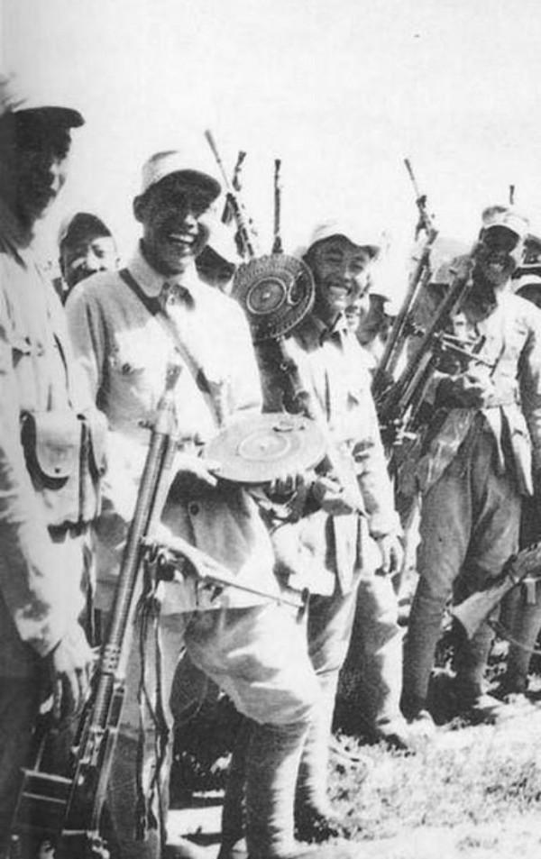 新四軍的神槍手“順溜”轉業當了市長 新四軍的神槍手“順溜”轉業當了市長