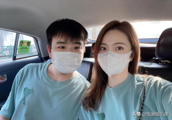 洪成成男朋友現身，充滿活力面容稚嫩，網友調侃橙子找了個高中生