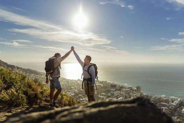 與智者同行,與善者同頻 與智者同行,與善者同頻
