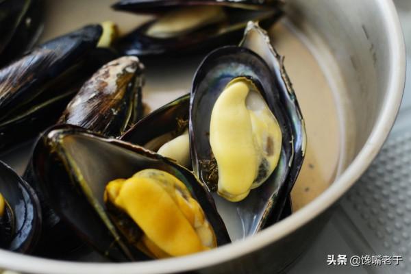 這才是&OpenCurlyDoubleQuote;春天第一鮮&rdquo;，10元5斤，不加1滴水，又鮮又嫩營養還極高