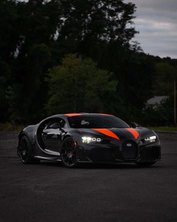 最快布加迪量產超級跑車正式交付，全球限量30臺，你買了嗎？