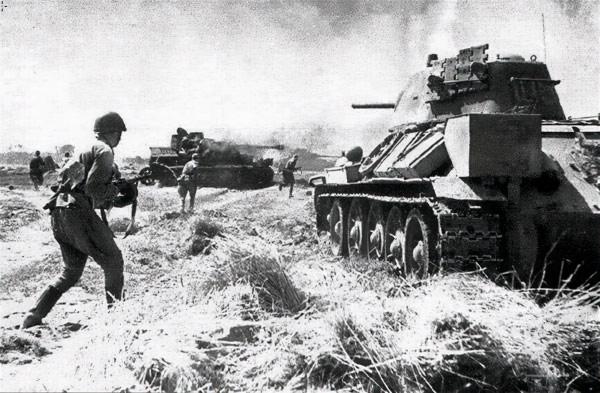 人類歷史上最大規模的坦克大決戰,近8000輛坦克在庫爾斯克對決 人類歷史上最大規模的坦克大決戰,近8000輛坦克在庫爾斯克對決