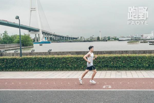 裝備|輕量 OR 緩震?這道題你選對了嗎? 裝備|輕量 OR 緩震?這道題你選對了嗎?