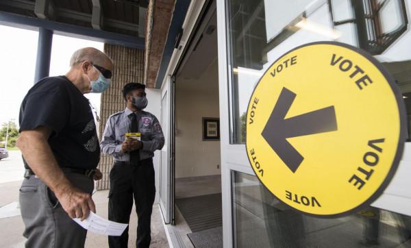 加拿大舉行第44屆聯邦眾議院選舉