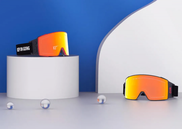 看雪裝.07丨國內首款可對講智慧滑雪鏡OUNCE R1