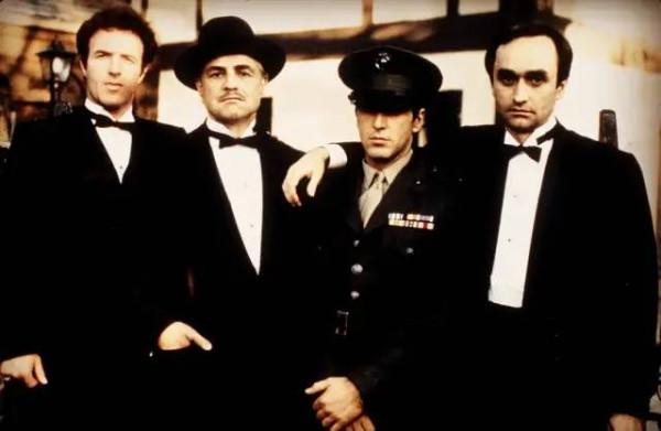 內地無法引進，CCTV6卻能放映的十大好萊塢電影，有的還一刀未剪