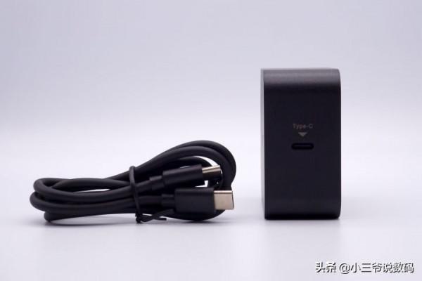 XTAR SN4相機充電器:模組化設計,以一頂四快速充電 XTAR SN4相機充電器:模組化設計,以一頂四快速充電