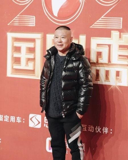 男星走紅毯啥時候也能捲起來?有人穿羽絨服,有人像遛彎老大爺 男星走紅毯啥時候也能捲起來?有人穿羽絨服,有人像遛彎老大爺