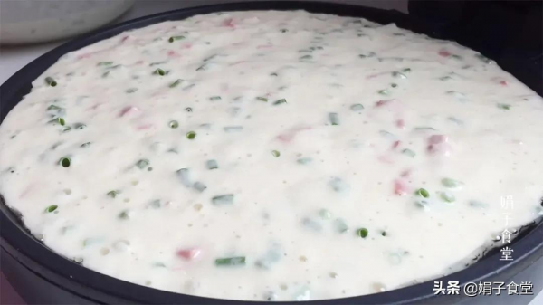 發麵餅怎麼做簡單好吃？試試這樣做，攪一攪就上鍋，蓬鬆暄軟