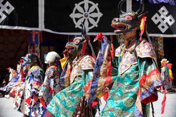 做當地人，過一會藏曆年