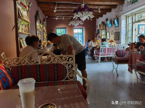 漢EV自駕新疆，打卡網紅景區伊寧六星街，排隊兩小時吃上冷飲