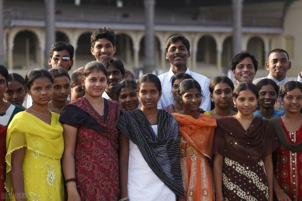 “芳”眼美國:我做Airbnb民宿的故事:印度人印象 “芳”眼美國:我做Airbnb民宿的故事:印度人印象