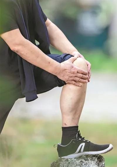 男女健康長壽新法：伍氏夾腿微蹲功