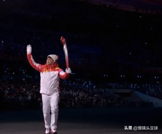 驚喜！蘇炳添亮相冬奧會開幕式，持火炬慢跑，生涯最慢1次奔跑