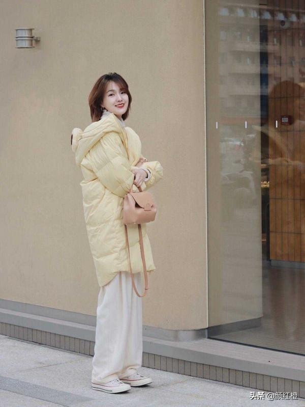 冬天穿衣不止有深色調,想要“衣”鳴驚人的話,就選擇奶白色系 冬天穿衣不止有深色調,想要“衣”鳴驚人的話,就選擇奶白色系