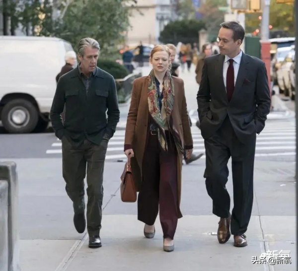 從《繼承之戰》看上流社會是怎麼穿衣服的 從《繼承之戰》看上流社會是怎麼穿衣服的