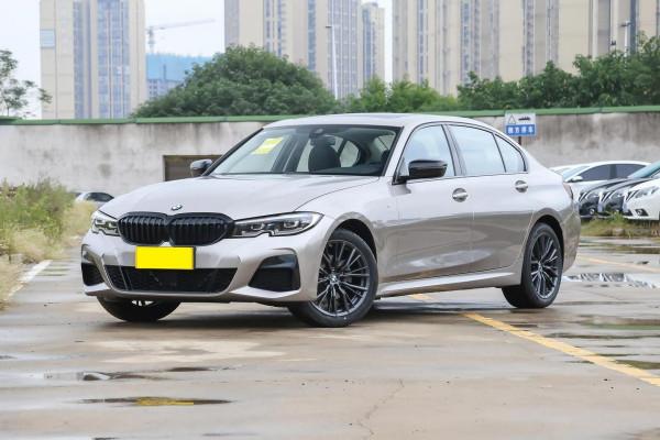 解讀寶馬325Li M運動曜夜套裝，配2&period;0T&plus;8AT，軸距2961mm，有多香？