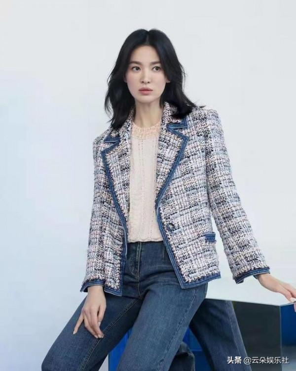 宋慧喬近照面部下垂嚴重，眼部遮擋不住的疲態，狀態不佳很憔悴