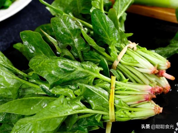 秋天女性多吃這8種食物，維C豐富營養高，應季新鮮，價格便宜